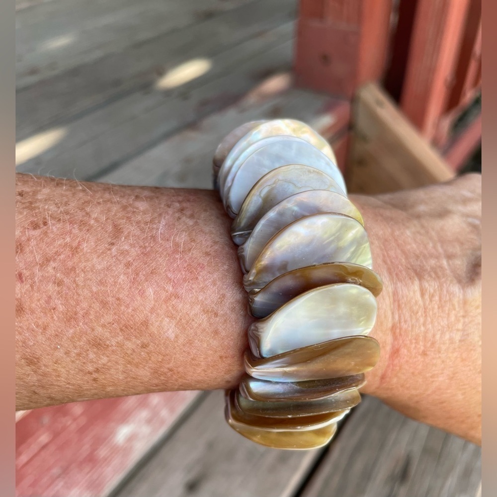 Mother of Pearl Half Moon Shaped Stretch Bracelet